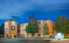 Days Inn And Suites Airport Albuquerque